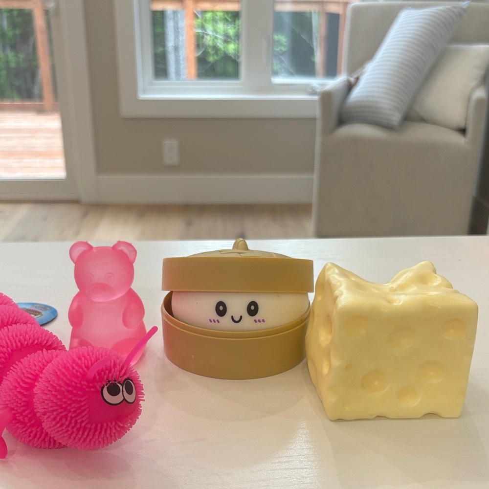Kids Cute Stackable Yellow Cheese & Character Toy Set - Educational Play